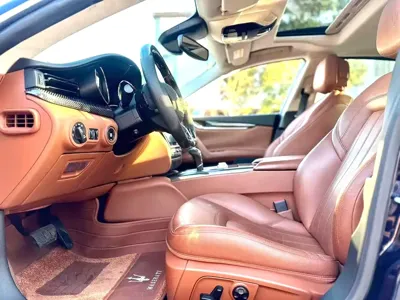 Maserati Quattroporte 2017, 76000 км, за 30134.79 USD