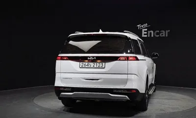 Kia Canival 2022, 23423 км, за 17517.2 USD