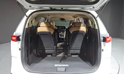 Kia Canival 2022, 23423 км, за 17395.3 USD - фото 20