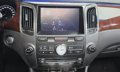 Hyundai Equus 2011, 211185 км, за 2560.06 USD - фото 15