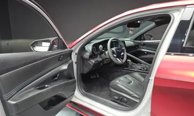 Hyundai Avante 2023, 77510 км, за 14651.29 USD - фото 10