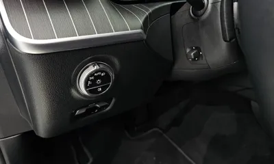 Mercedes-Benz C-Class 2024, 15741 км, за 29794.8 USD - фото 20