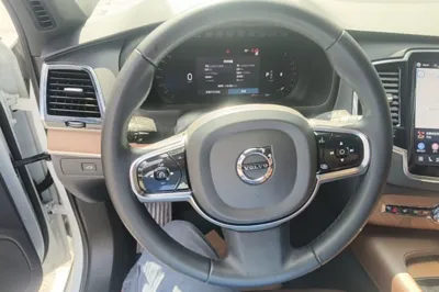 Volvo XC90 2023, 112200 км, за 35892 USD - фото 18