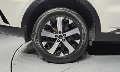Kia Sorento 2023, 63079 км, за 15536.63 USD