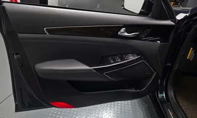 Kia K7 2018, 137479 км, за 10906.94 USD - фото 24