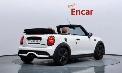 MINI Cooper Convertible 2022, 104201 км, за 12817.3 USD
