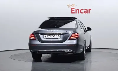 Mercedes-Benz E-Class 2019, 52452 км, за 18442.64 USD