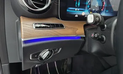 Mercedes-Benz E-Class 2019, 52452 км, за 18442.64 USD - фото 15