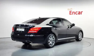 Hyundai Equus 2010, 213027 км, за 2444.66 USD