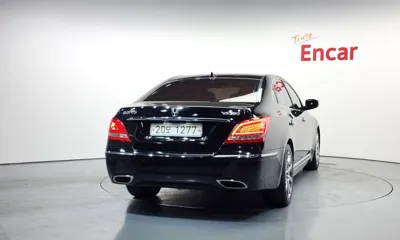 Hyundai Equus 2010, 213027 км, за 2444.66 USD