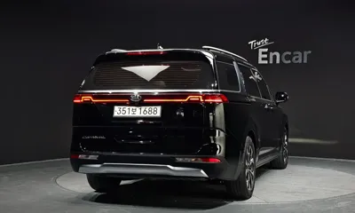 Kia Canival 2021, 92470 км, за 17054.48 USD