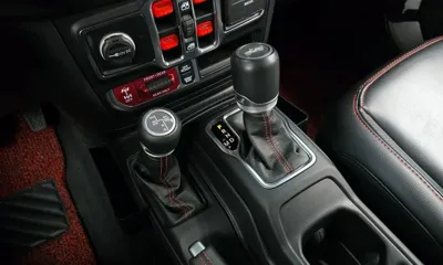 Jeep Wrangler 2023, 23980 км, за 32705.65 USD - фото 9