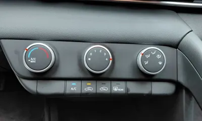 Hyundai Avante 2023, 79565 км, за 8515.89 USD - фото 20