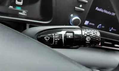 Hyundai Avante 2023, 79565 км, за 8515.89 USD - фото 29