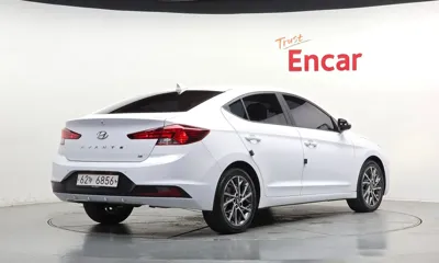 Hyundai Avante 2019, 43888 км, за 8664.5 USD