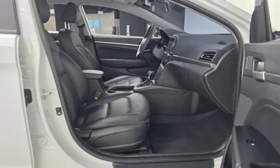Hyundai Avante 2019, 43888 км, за 8664.5 USD - фото 11