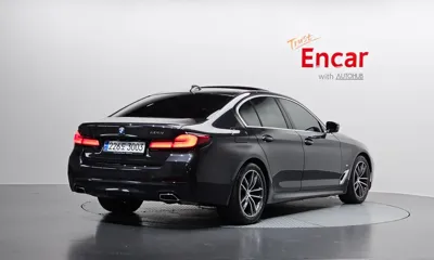 BMW 5-Series 2023, 29409 км, за 28226.34 USD