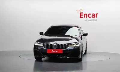 BMW 5-Series 2023, 29409 км, за 28226.34 USD
