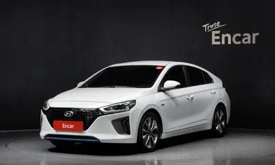 Hyundai Ioniq · 2017 год