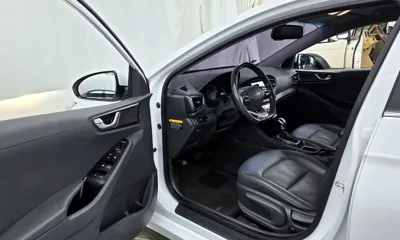 Hyundai Ioniq 2017, 128055 км, за 7218.54 USD - фото 10