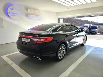 Hyundai Grandeur 2015, 242637 км, за 2592.88 USD - фото 7