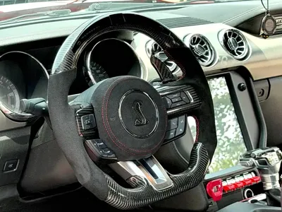 Ford Mustang 2015, 60000 км, за 10137.17 USD