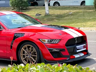 Ford Mustang 2015, 60000 км, за 10137.17 USD