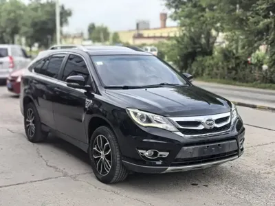 BYD S7 2015, 130000 км, за 2758.46 USD