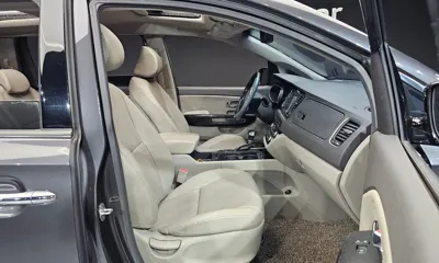 Kia Canival 2018, 95203 км, за 9655.8 USD - фото 10