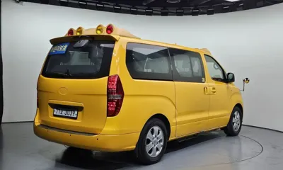Hyundai Starex 2018, 72625 км, за 10749.19 USD