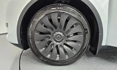 Tesla Model Y 2023, 16151 км, за 26782.8 USD