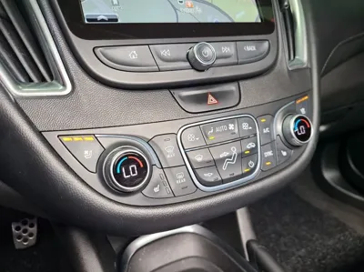 ChevroletGMDaewoo Malibu 2017, 117639 км, за 5710.91 USD - фото 35