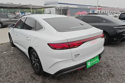 BYD Qin L 2024, 33100 км, за 12686 USD