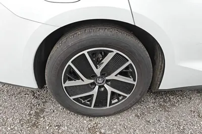 BYD Qin L 2024, 33100 км, за 12686 USD - фото 11
