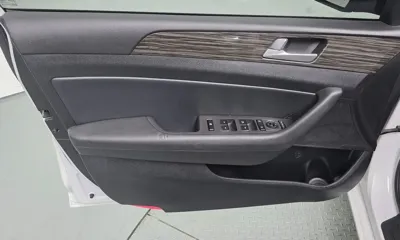 Hyundai Sonata 2015, 102402 км, за 6058.64 USD - фото 24