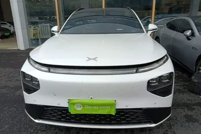 Xpeng G9 2022, 54100 км, за 23679 USD