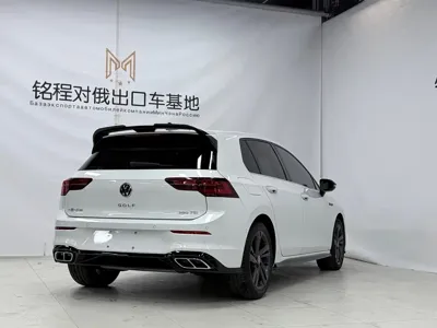 Volkswagen Golf 2022, 29000 км, за 21600.52 USD