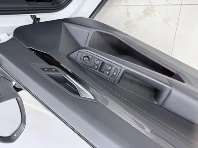 Volkswagen Golf 2022, 29000 км, за 21600.52 USD - фото 21
