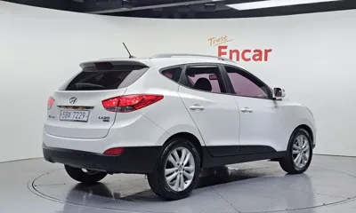 Hyundai Tucson 2012, 140481 км, за 3055.32 USD