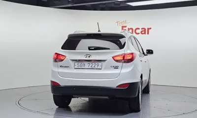 Hyundai Tucson 2012, 140481 км, за 3055.32 USD