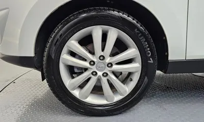 Hyundai Tucson 2012, 140481 км, за 3055.32 USD