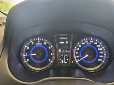 Hyundai Grandeur 2014, 120136 км, за 3559.18 USD - фото 8