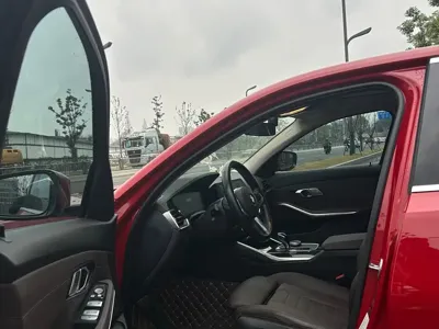 BMW 3 Series 2021, 50000 км, за 19125.06 USD - фото 8