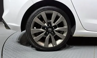 Hyundai i30 2018, 56106 км, за 9051.87 USD
