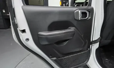 Jeep Wrangler 2020, 37217 км, за 22607.1 USD - фото 25