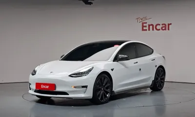 Tesla Model 3 · 2020 год