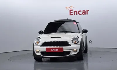 MINI Cooper 2011, 146790 км, за 2974.62 USD