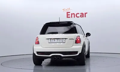 MINI Cooper 2011, 146790 км, за 2974.62 USD