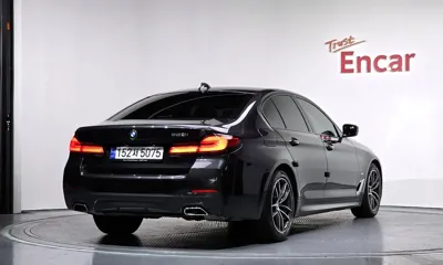 BMW 5-Series 2023, 37617 км, за 28874.15 USD
