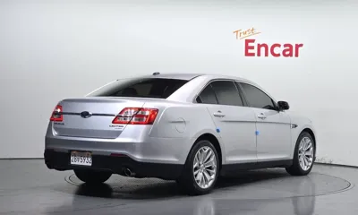 Ford Taurus 2014, 111134 км, за 2732.24 USD